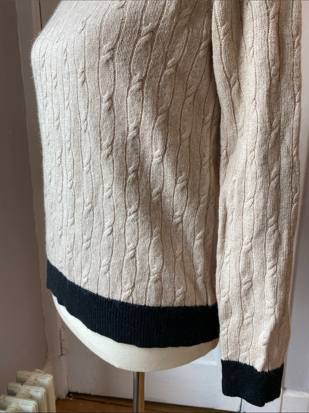 Ann Taylor LOFT Cable Knit Crew Sweater, Size M - Picture 11 of 14